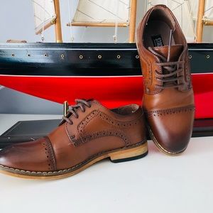 Stacy Adams Cognac Boys Dress Shoe.
